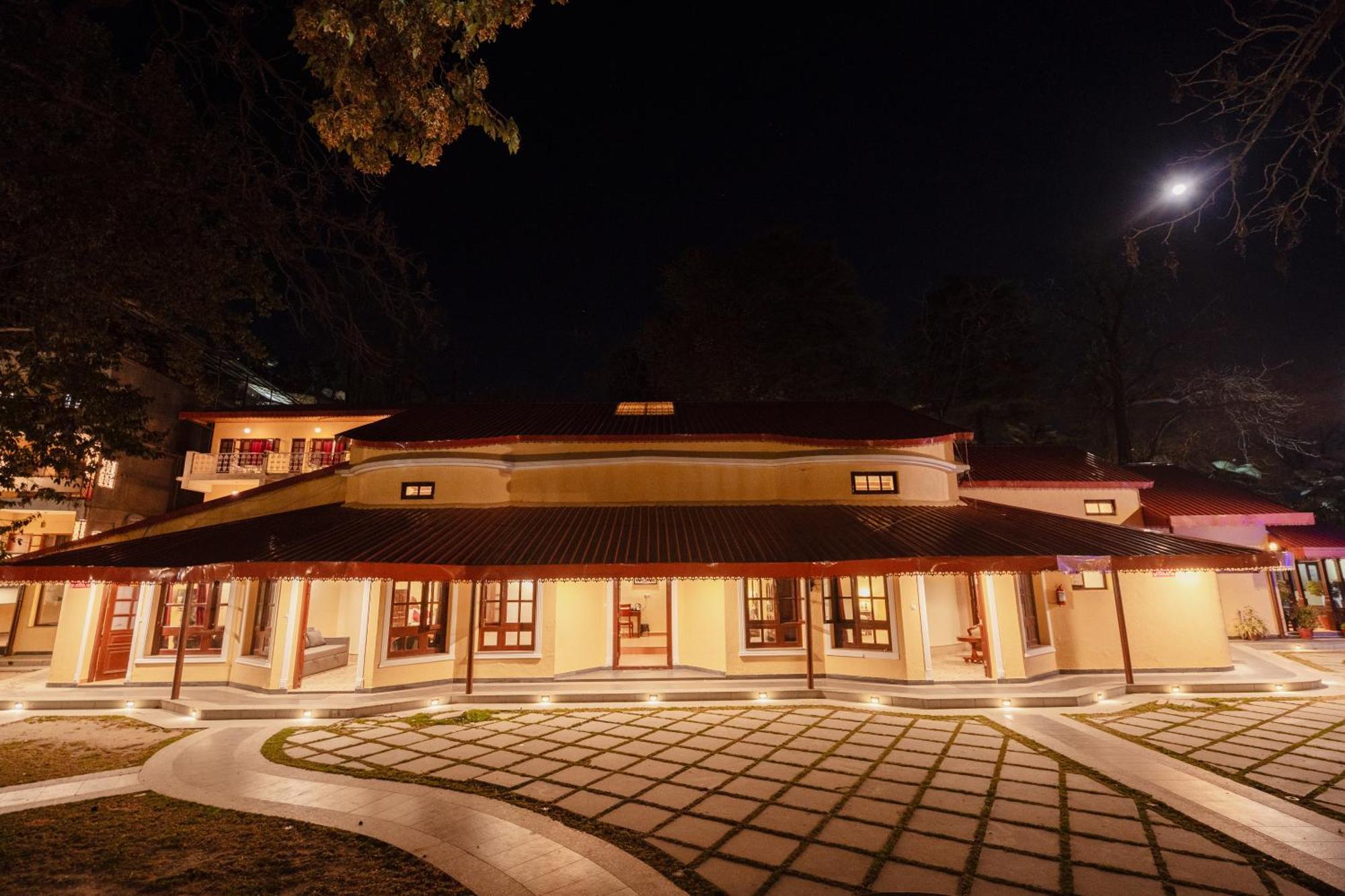 Hotel Bliss & Company By Hnh à Mussoorie Extérieur photo